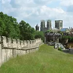Fossgate Bridge Apartments York